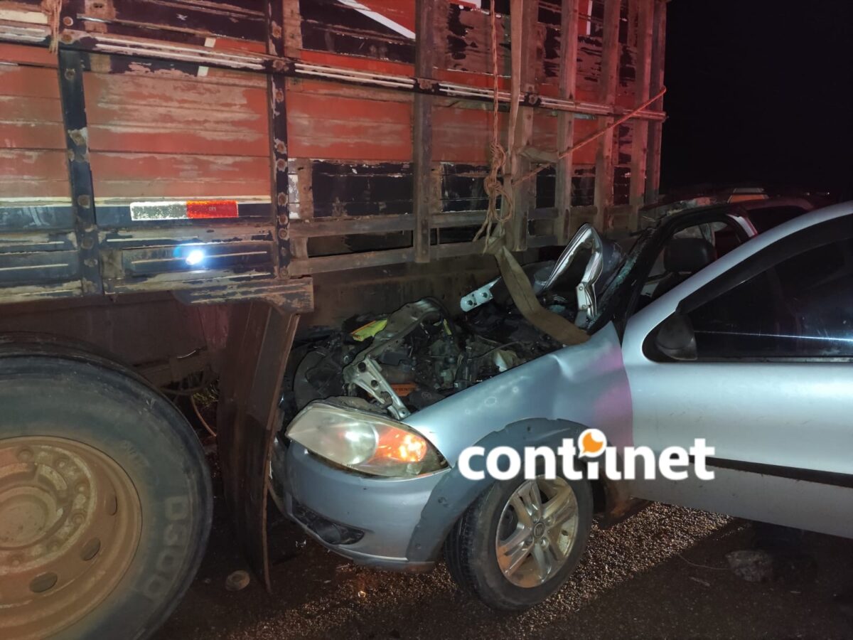 Sargento do Bope morre após carro colidir com traseira de caminhão na BR-317