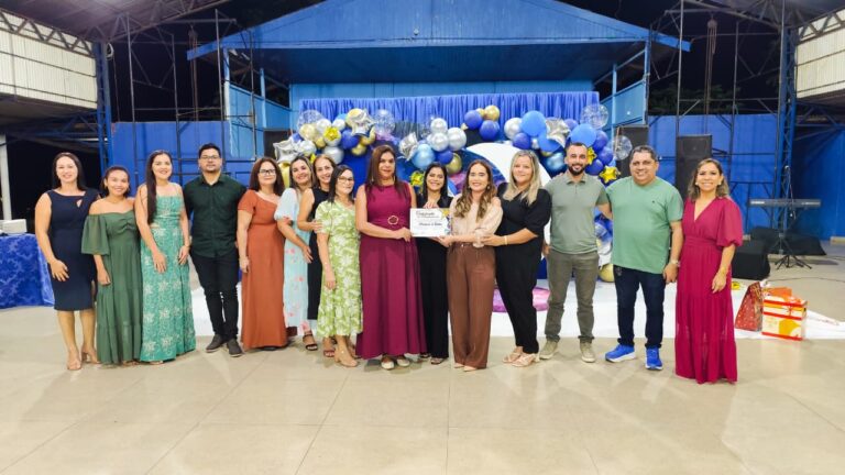 Profissionais da educação de Sena Madureira são homenageados por bons resultados em 2025