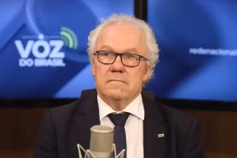 Presidente do INEP nega vazamento de questões do Enem e confirma continuidade dos pré-testes