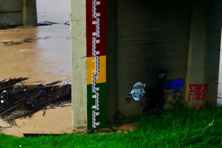 Rio Acre atinge 10 metros e mantém tendência de elevação após temporal na capital