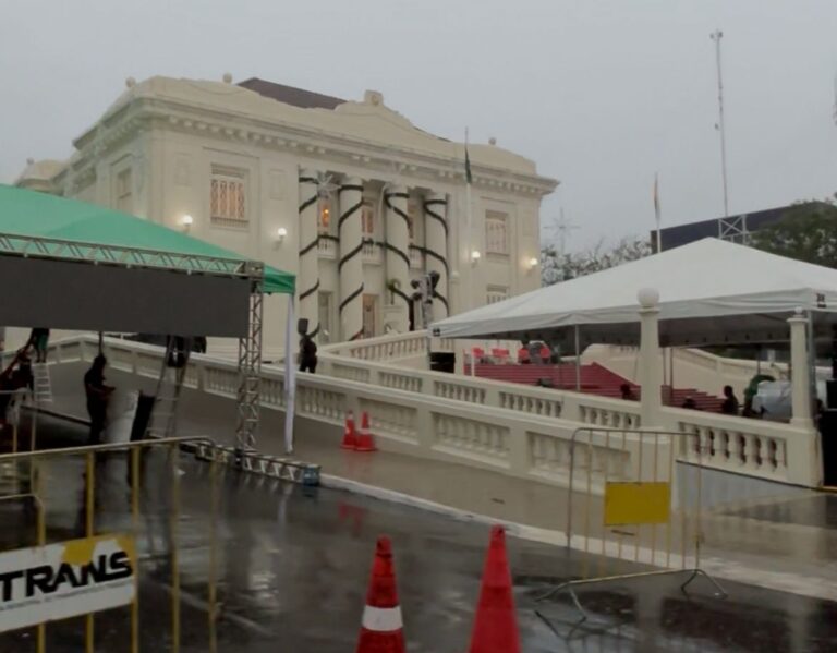 Após chuva, Governo também adia abertura da programação natalina em Rio Branco