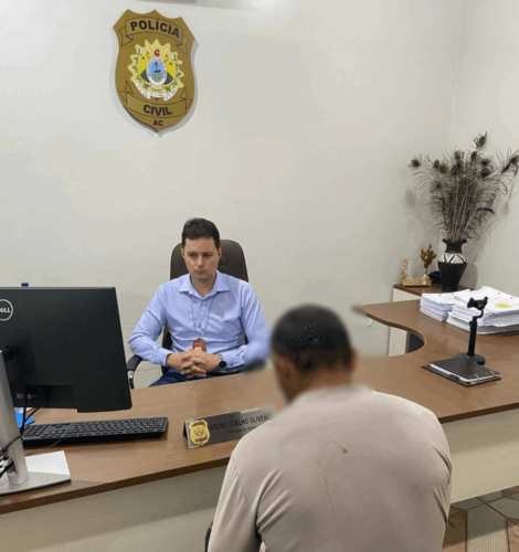 Suspeito de feminicídio no Bujari estava apático e com sinais de embriaguez, diz Polícia Civil Suspeito de feminicídio no Bujari estava apático e com sinais de embriaguez, diz Polícia Civil