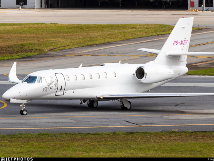 ze-felipe-usa-aviao-de-virginia-para-ir-para-reveillon-em-pipa-apos-termino-com-ana-castela