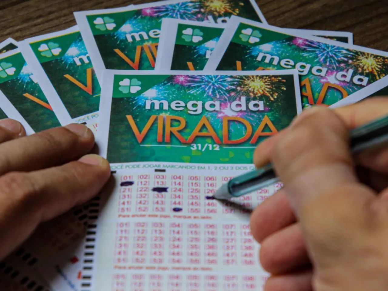 mega-da-virada:-caixa-adia-sorteio-para-quinta-(1o).-premio-aumenta-para-mais-de-r$-1-bilhao