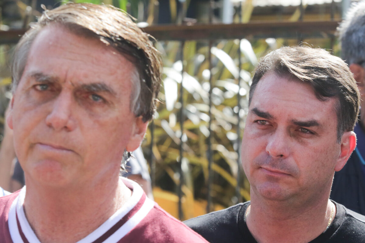 “ser-abjeto”:-flavio-acusa-moraes-de-tortura-contra-jair-bolsonaro