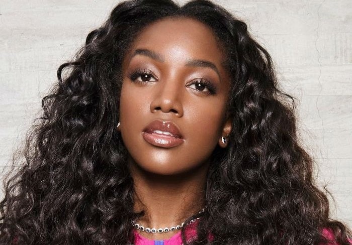 saiba-quem-e-o-ator-famoso-flagrado-com-iza-no-reveillon