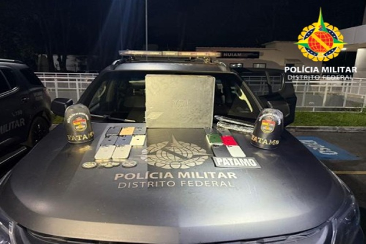 homem-e-preso-com-iphones-dentro-de-panela-envoltos-em-papel-aluminio