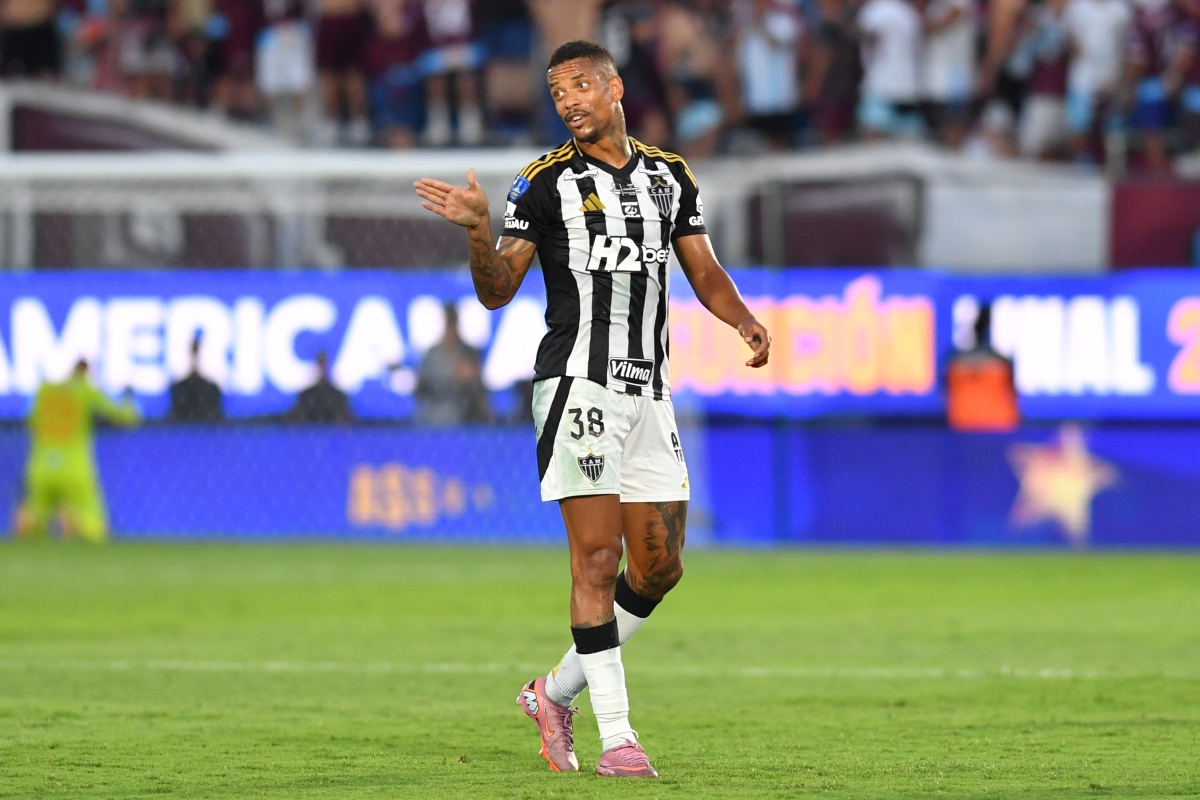 gremio-anuncia-chegada-de-caio-paulista-por-emprestimo-para-2026