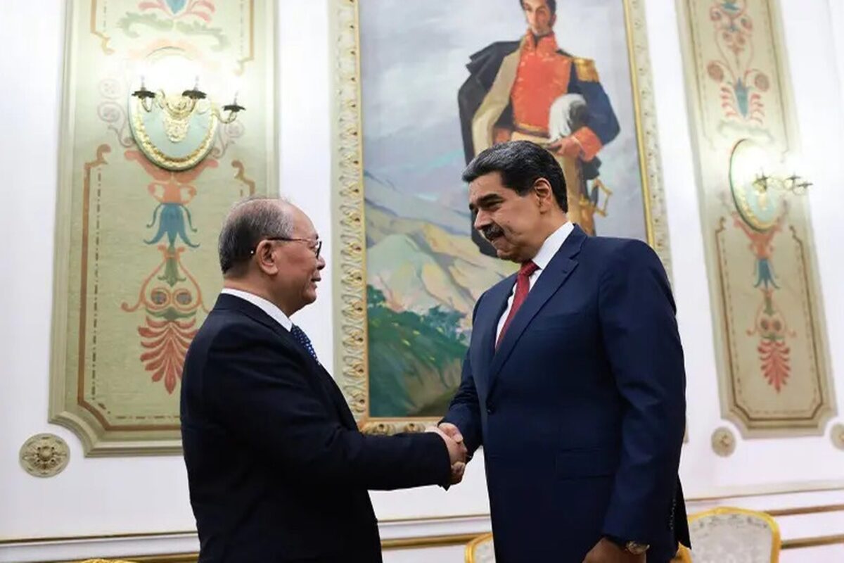 maduro-recebe-enviado-da-china-em-meio-a-crise-com-os-eua