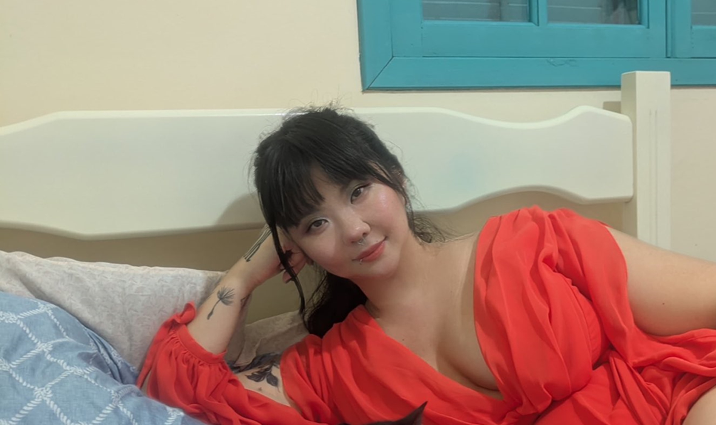 mulher-faz-denuncia-apos-ter-foto-manipulada-por-ia-para-parecer-nua