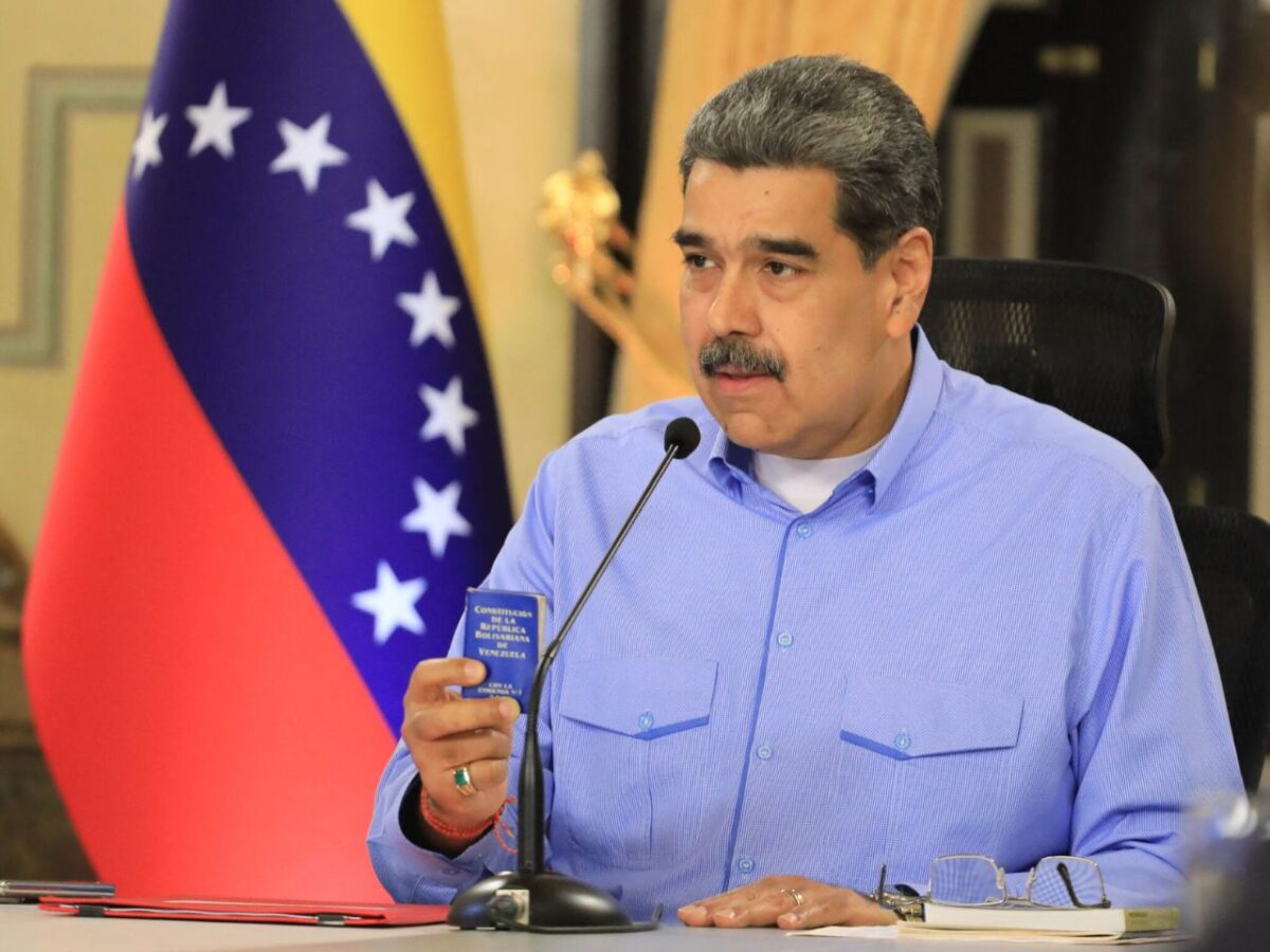 saiba-quanto-custa-o-conjunto-nike-usado-por-maduro-que-viralizou-nas-redes