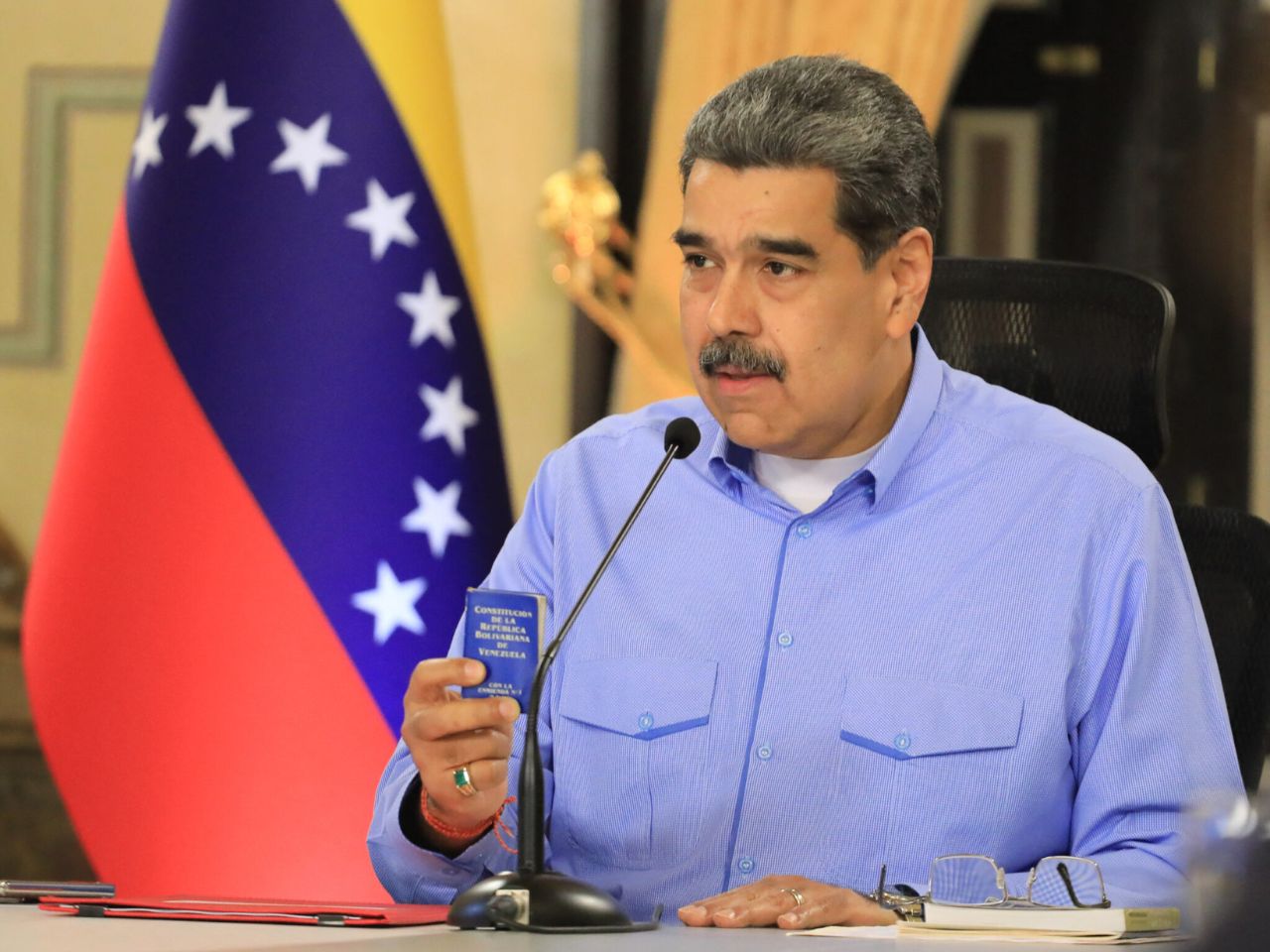 Saiba quanto custa o conjunto Nike usado por Maduro que viralizou nas redes Saiba quanto custa o conjunto Nike usado por Maduro que viralizou nas redes