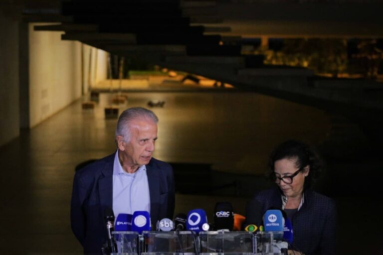 O que a Defesa respondeu a deputados sobre o conflito EUA-Venezuela