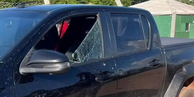 Empresário é executado a tiros dentro de caminhonete