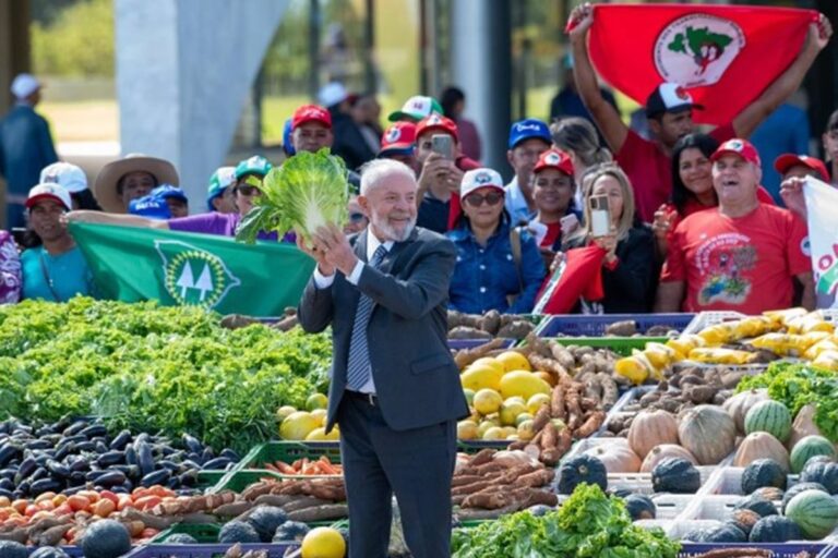 Com Oscar Niemeyer, DF chega a 6 assentamentos criados no governo Lula