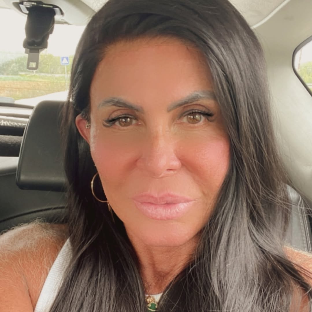 gretchen-celebra-retorno-de-hit-dos-anos-70-e-planeja-encontro-presencial-com-fas