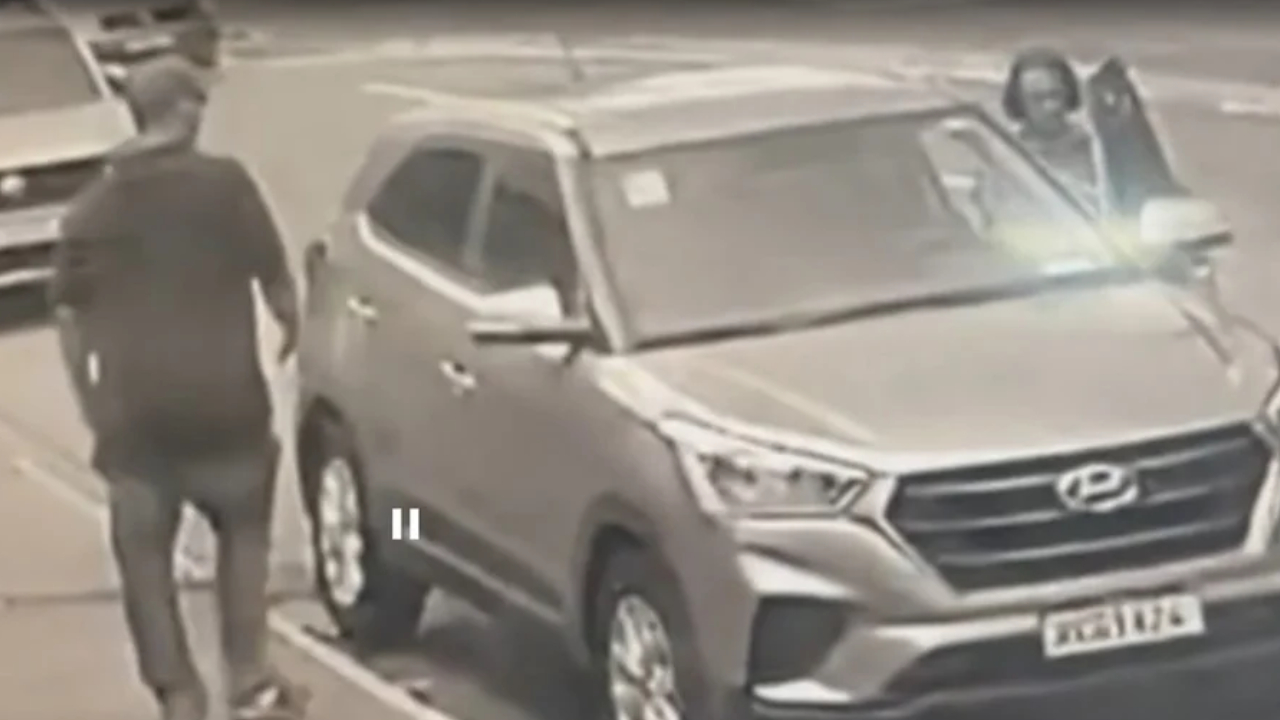 Idosa morre após ser arrastada por ladrão durante roubo de carro; veja o vídeo