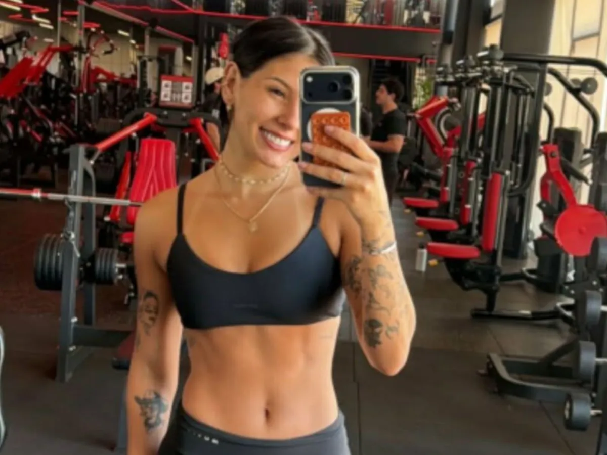 solteira,-ana-castela-exibe-‘shape’-definido-apos-treino-e-chama-atencao-nas-redes