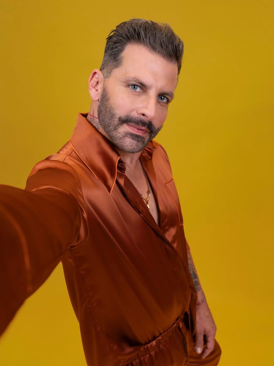 bbb-26:-henri-castelli-volta-ao-reality-apos-sofrer-convulsao-e-passa-mal-novamente