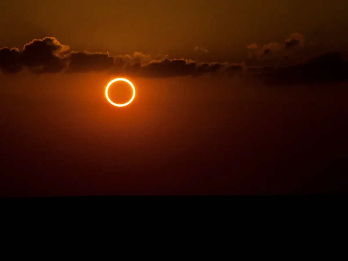 eclipse-solar-anular:-o-que-voce-precisa-saber-sobre-o-fenomeno-do-‘anel-de-fogo’