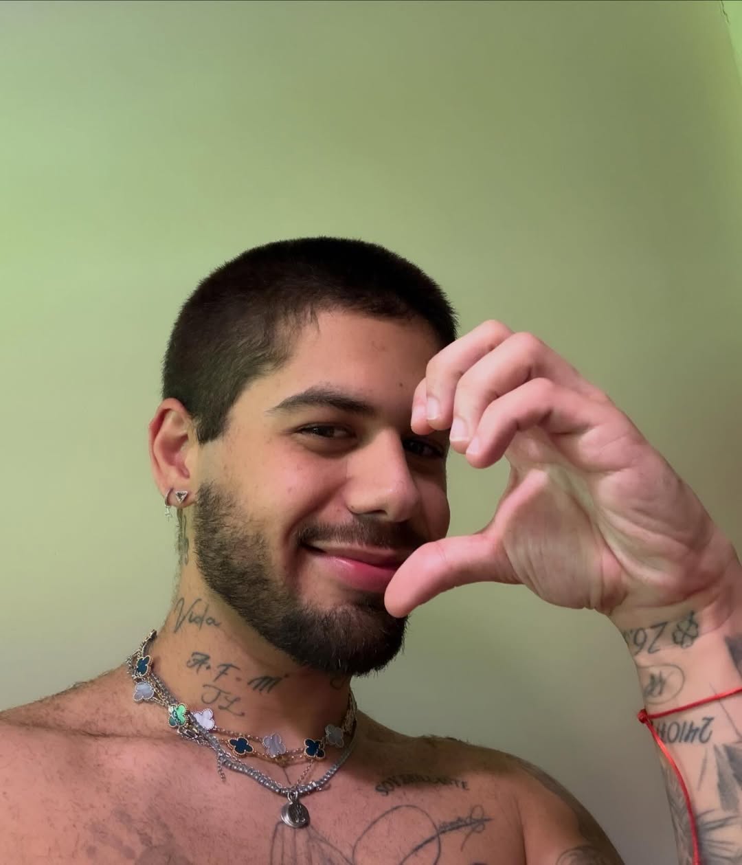 apos-termino-com-ana-castela,-ze-felipe-ve-mais-uma-pessoa-indo-embora-da-sua-mansao