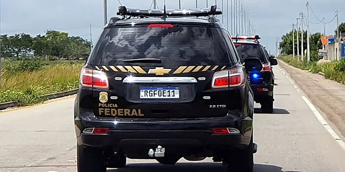pf-realiza-operacao-para-combater-trafico-de-cocaina-do-pcc