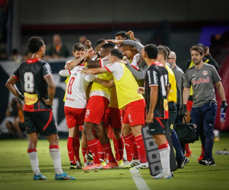 Jogador de clube de SP tem diagnóstico raro e é submetido a cirurgia na cabeça