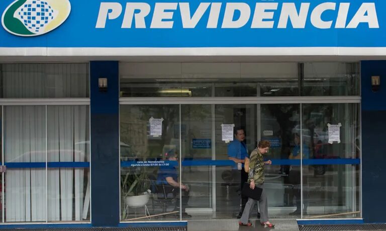 INSS abre agências no fim de semana para antecipar atendimentos antes de suspensão