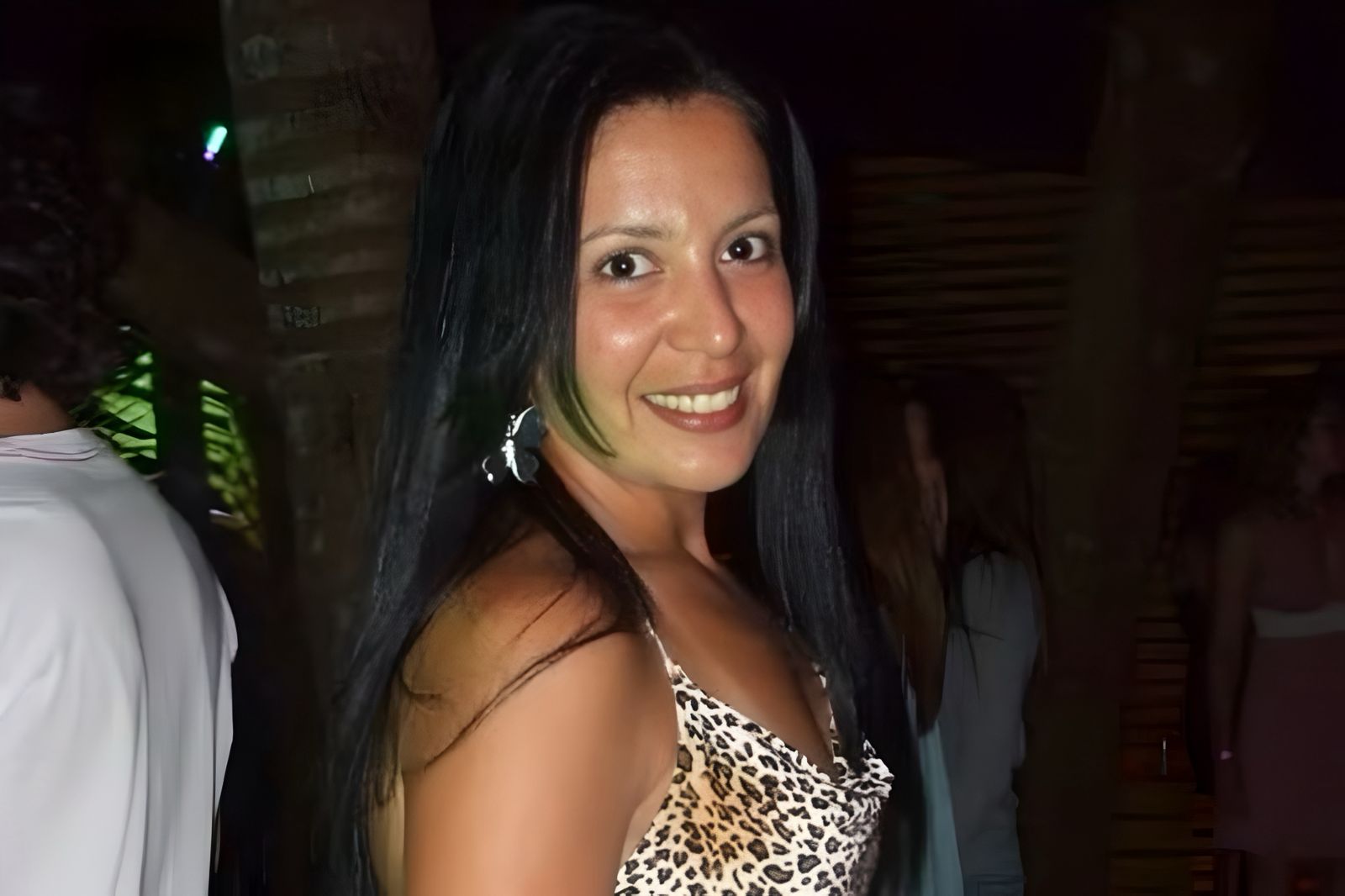 mulher-e-encontrada-morta-em-calcada-de-lixao