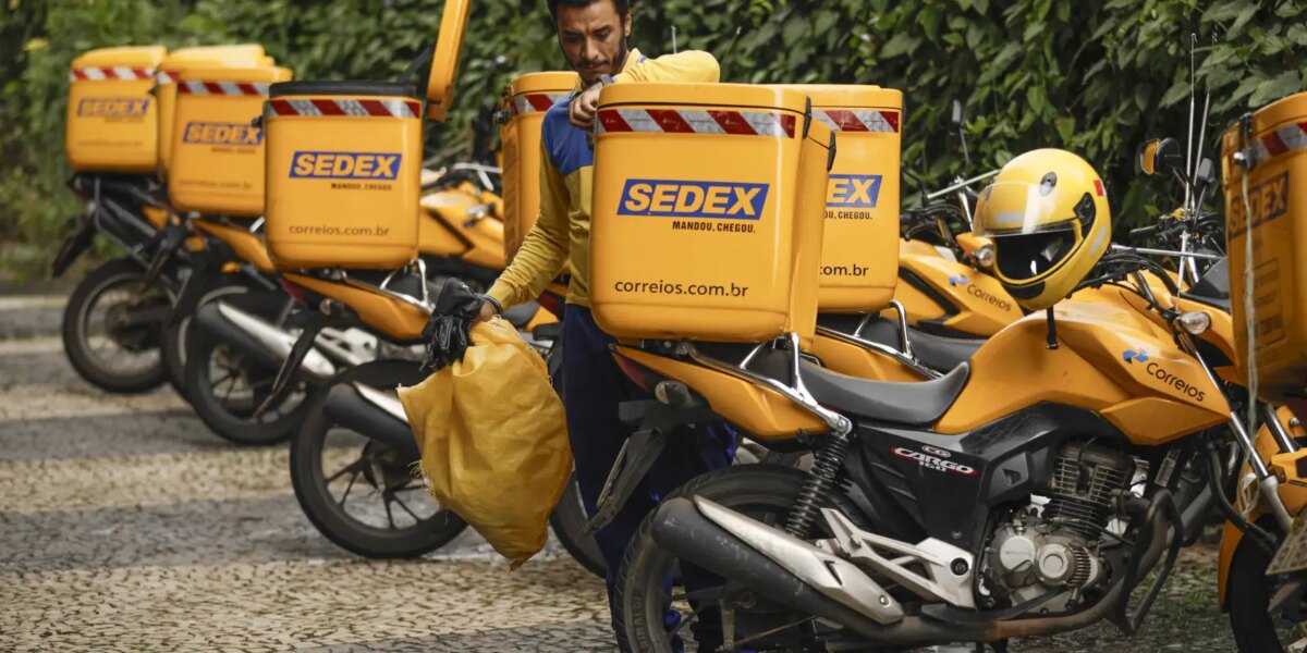 moraes-suspende-beneficios-de-acordo-que-encerrou-greve-dos-correios