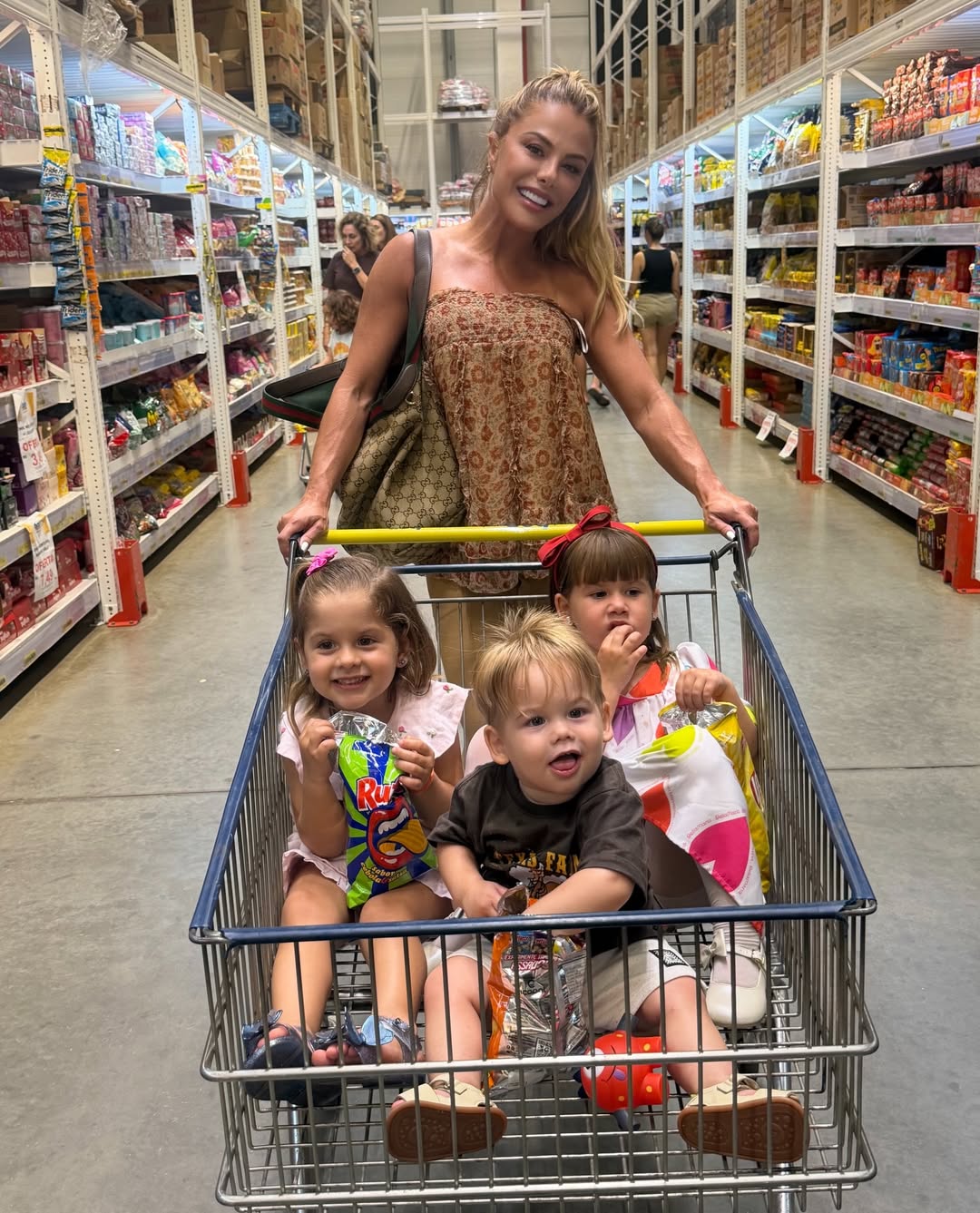 poliana-rocha-responde-a-video-de-filho-de-virginia-e-ze-felipe-chamando-mae-de-vini-jr-de-‘vovo’