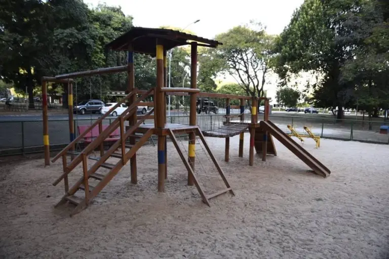 Criança escalpelada em parquinho será indenizada em R$ 350 mil