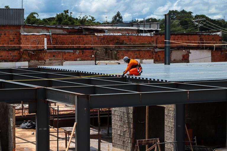 Prefeitura publica termo aditivo e estende por mais 6 meses obras do Mercado Elias Mansour