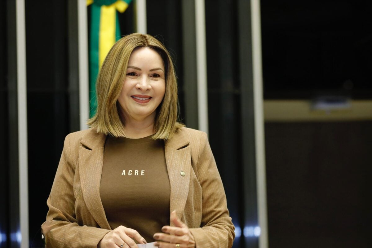 Socorro Neri lidera debate em Brasília sobre exame de proficiência para médicos