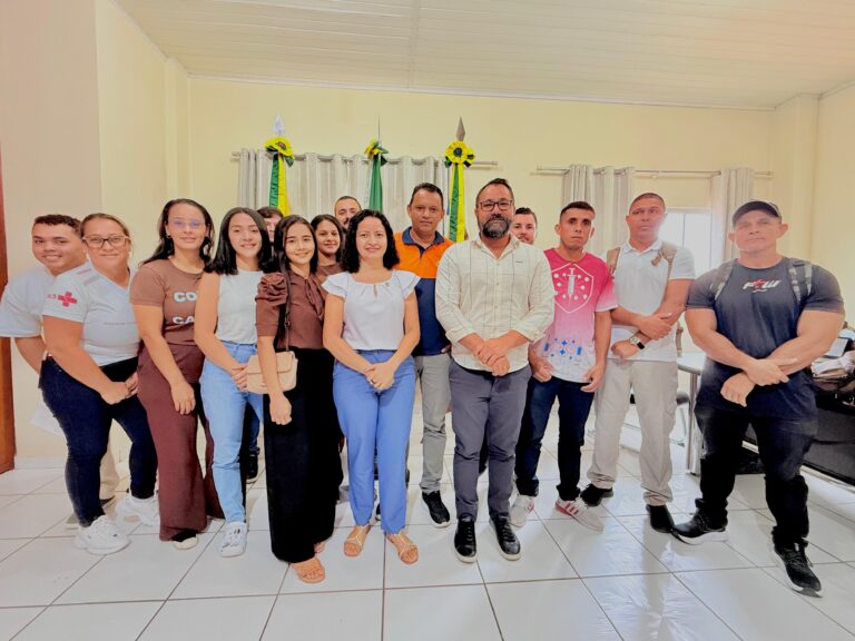 Prefeito Railson concede auxílio alimentação para os servidores seletivados da Saúde