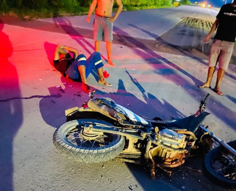 Acidente entre motocicletas deixa jovens feridos no interior do Acre