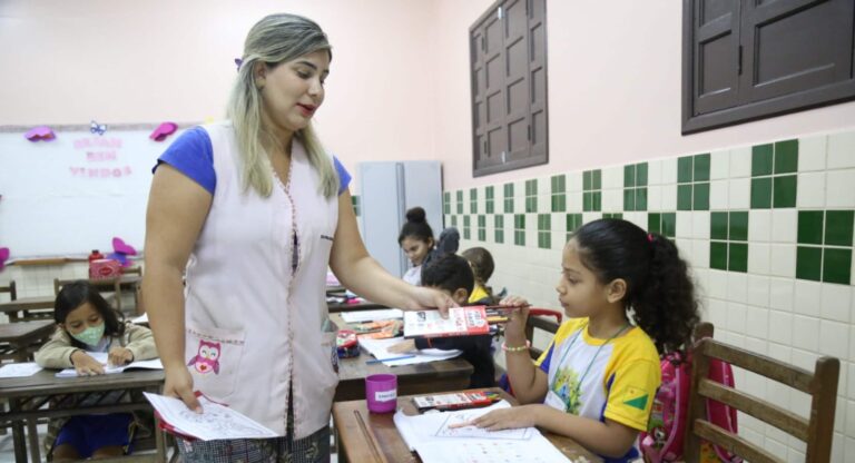 Servidores da Educação no Acre podem ser beneficiados com progressão na carreira
