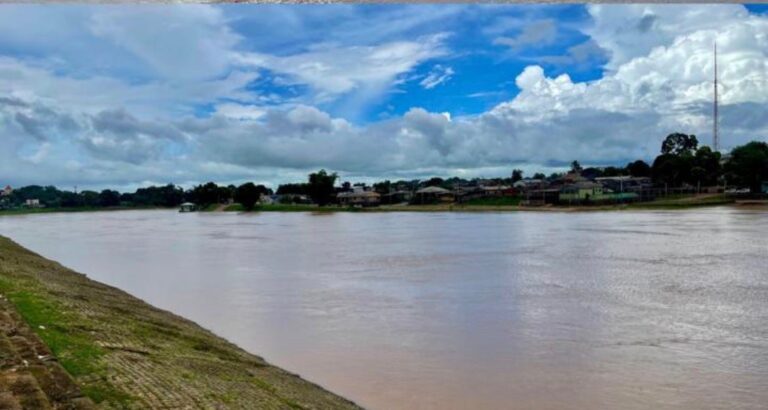 Rio Acre ultrapassa cota de alerta pela segunda vez em menos de um mês em Rio Branco