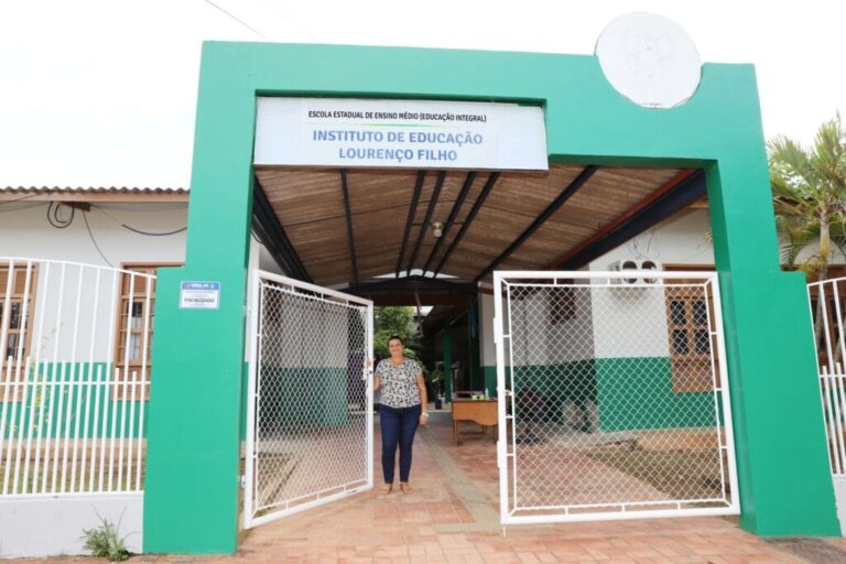 Educação do Acre realiza formação para servidores que atuam fora da sala de aula; saiba mais