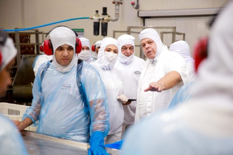 Acre registra recorde histórico de exportações e fecha 2025 com quase US$ 100 milhões