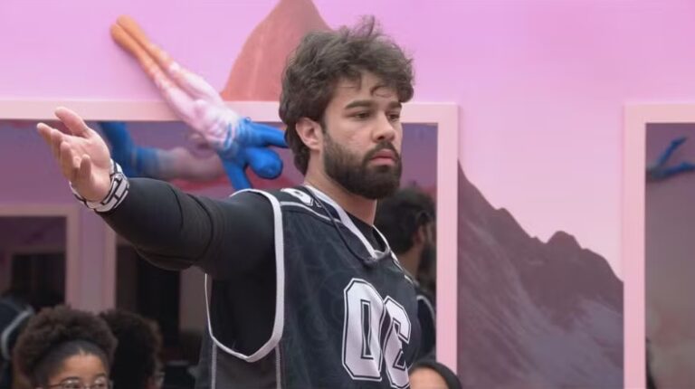 Paulo Augusto é desclassificado do BBB 26 após incidente durante o Big Fone