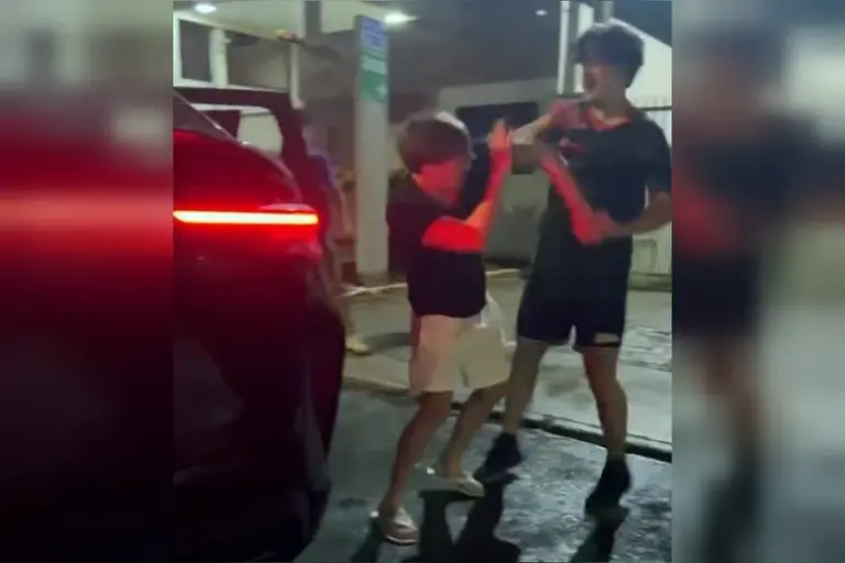 Adolescente agredido por piloto teve parada cardíaca de 12 minutos