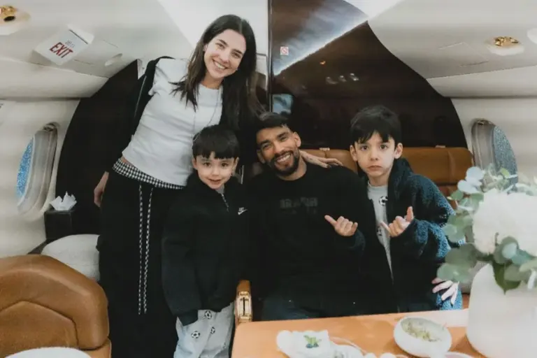 Paquetá desembarca no Rio e segue cronograma para assinar com o Flamengo