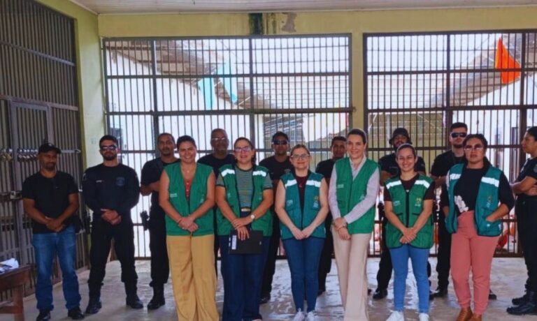 Detentos participam de palestra sobre respeito Ă s mulheres e combate Ă violĂȘncia em presĂdio