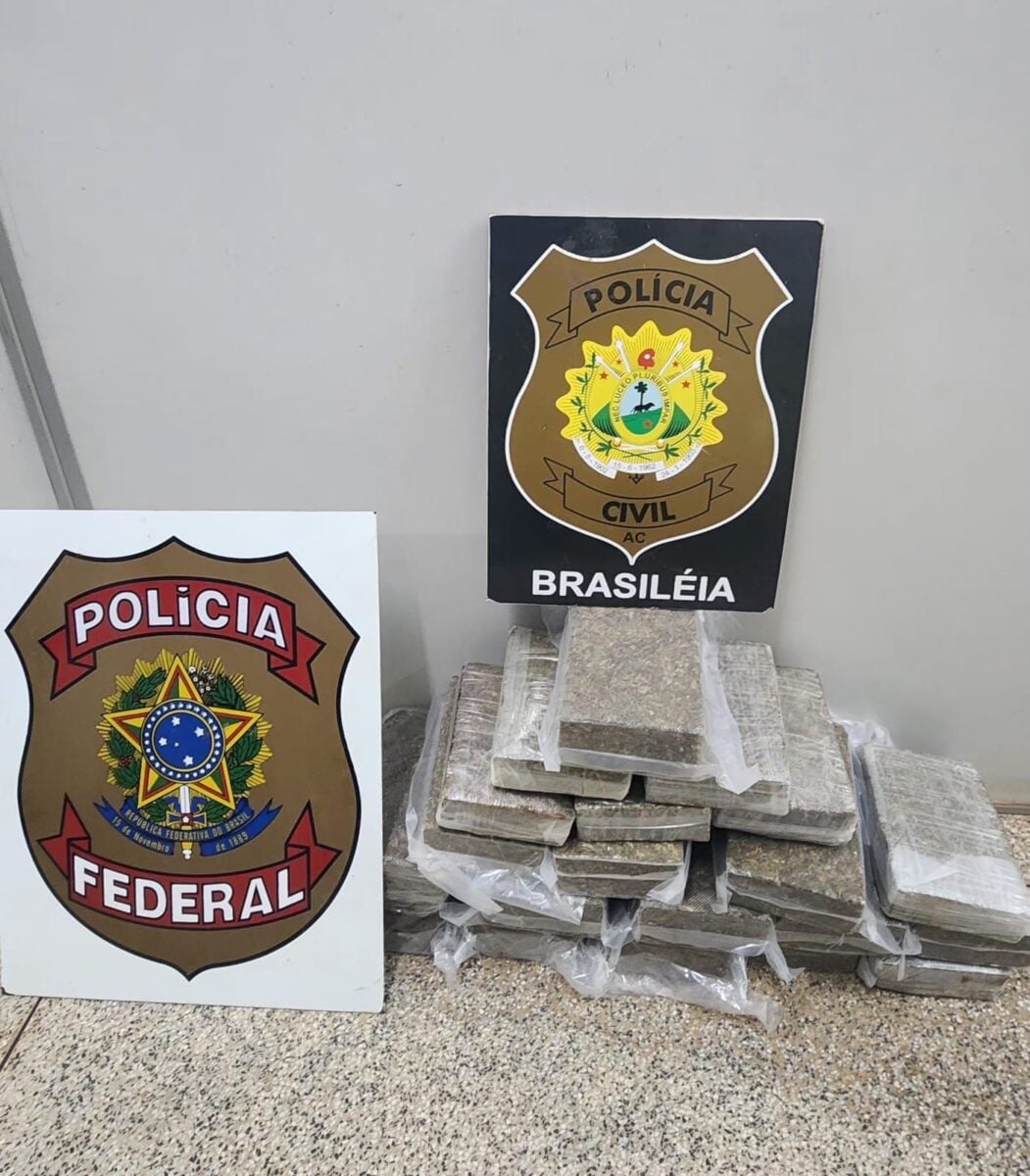 Polícia apreendeu 20 km de maconha no estacionamento de um supermercado