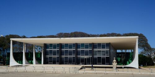 TJAC leva ao STF disputa entre Estado e professores sobre piso salarial