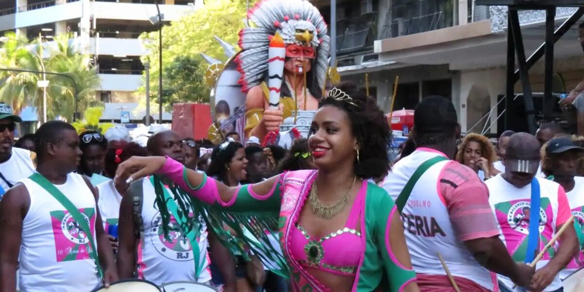 rio-ganha-mais-um-espaco-de-desfile-na-area-central-da-cidade
