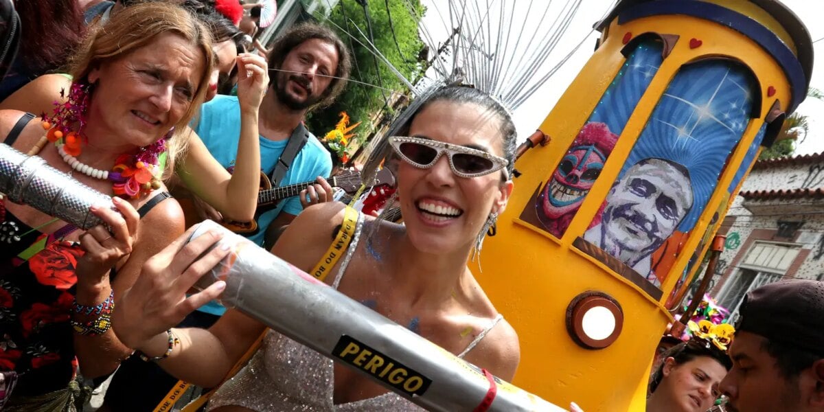 ceu-na-terra-completa-25-anos-de-folia-nas-ladeiras-de-santa-teresa