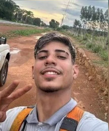 jovem-eletrocutado-durante-manutencao-de-internet-era-jogador-de-futebol