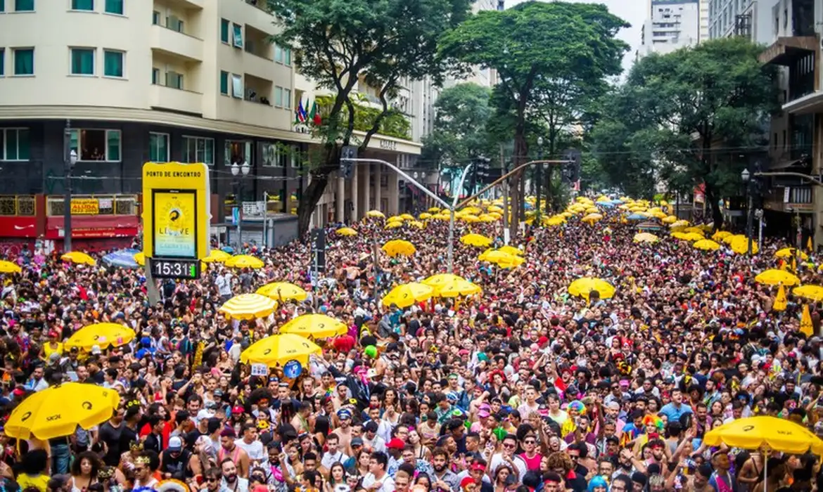 prefeitura-de-sao-paulo-abre-excecao-para-bloco-com-tumulto-e-veta-outros-no-pre-carnaval